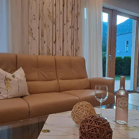 Erlu Appartement *